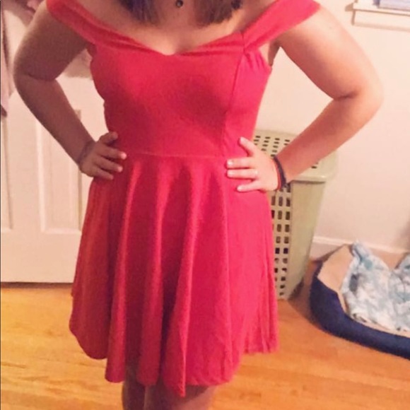 Windsor Homecoming dress - Picture 2 of 4